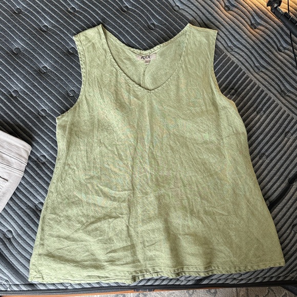 Flax Light Olive Green Linen V-Neck Tank - Picture 2 of 4